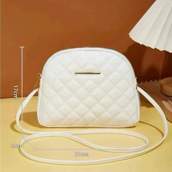 ⚠️Clearance Quilted White Dome Crossbody Bag - Picture 3 of 5